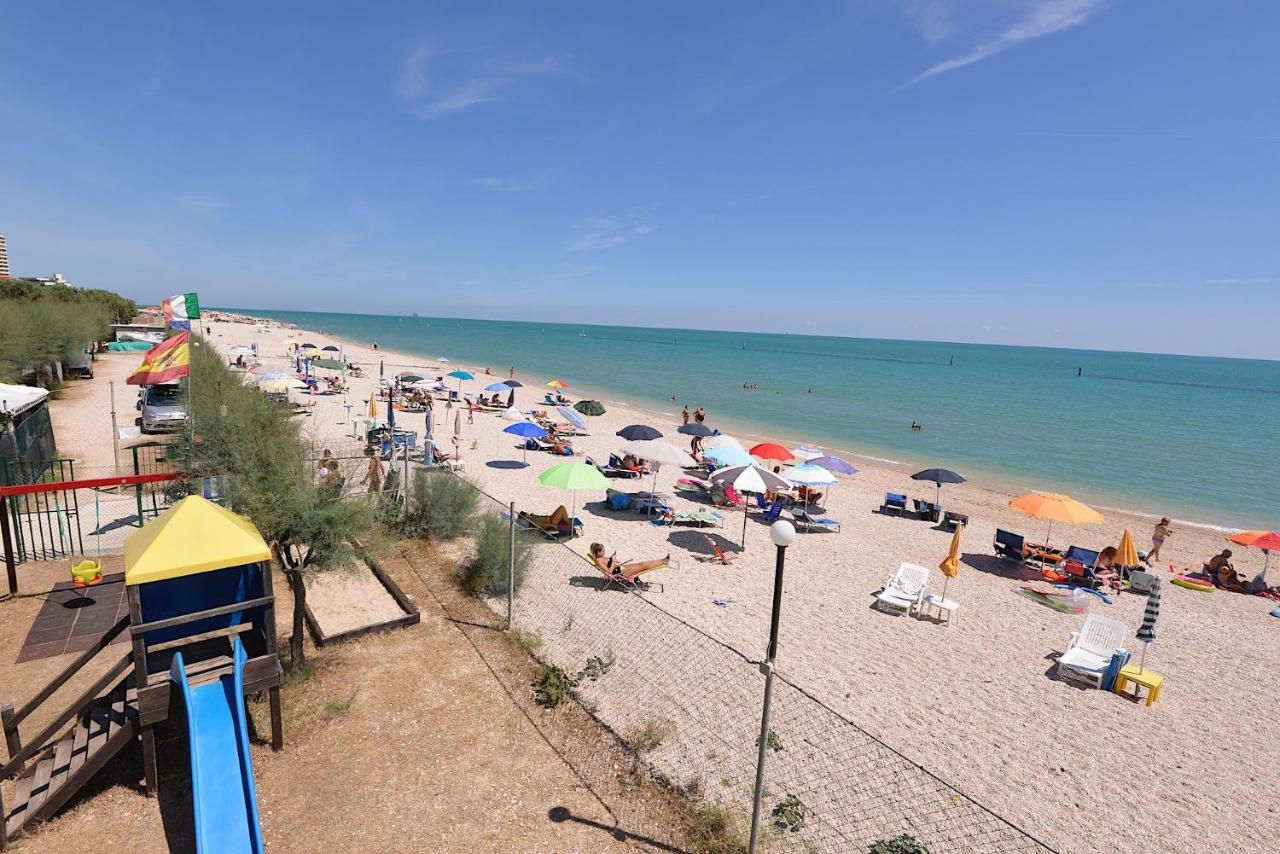 Camping Tre Archi Lido di Fermo Εξωτερικό φωτογραφία